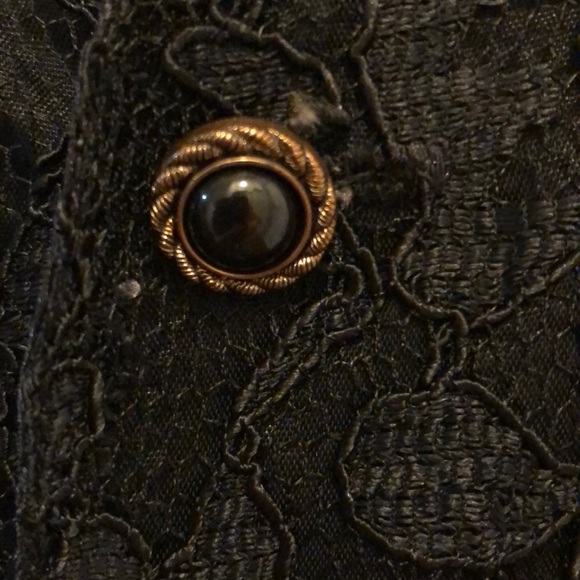 Black Lace Vest - Picture 2 of 3